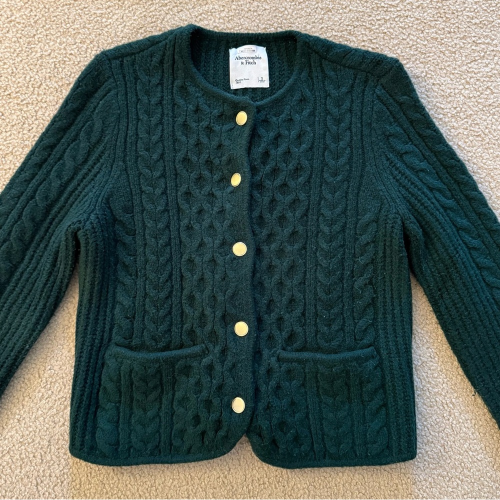 Abercrombie & Fitch Dark Green Cable-Knit Cardigan with Gold Buttons - Picture 3 of 3